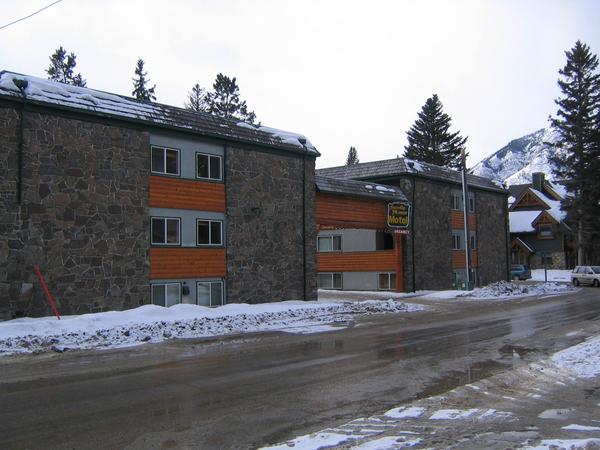 Rundle Manor Motel